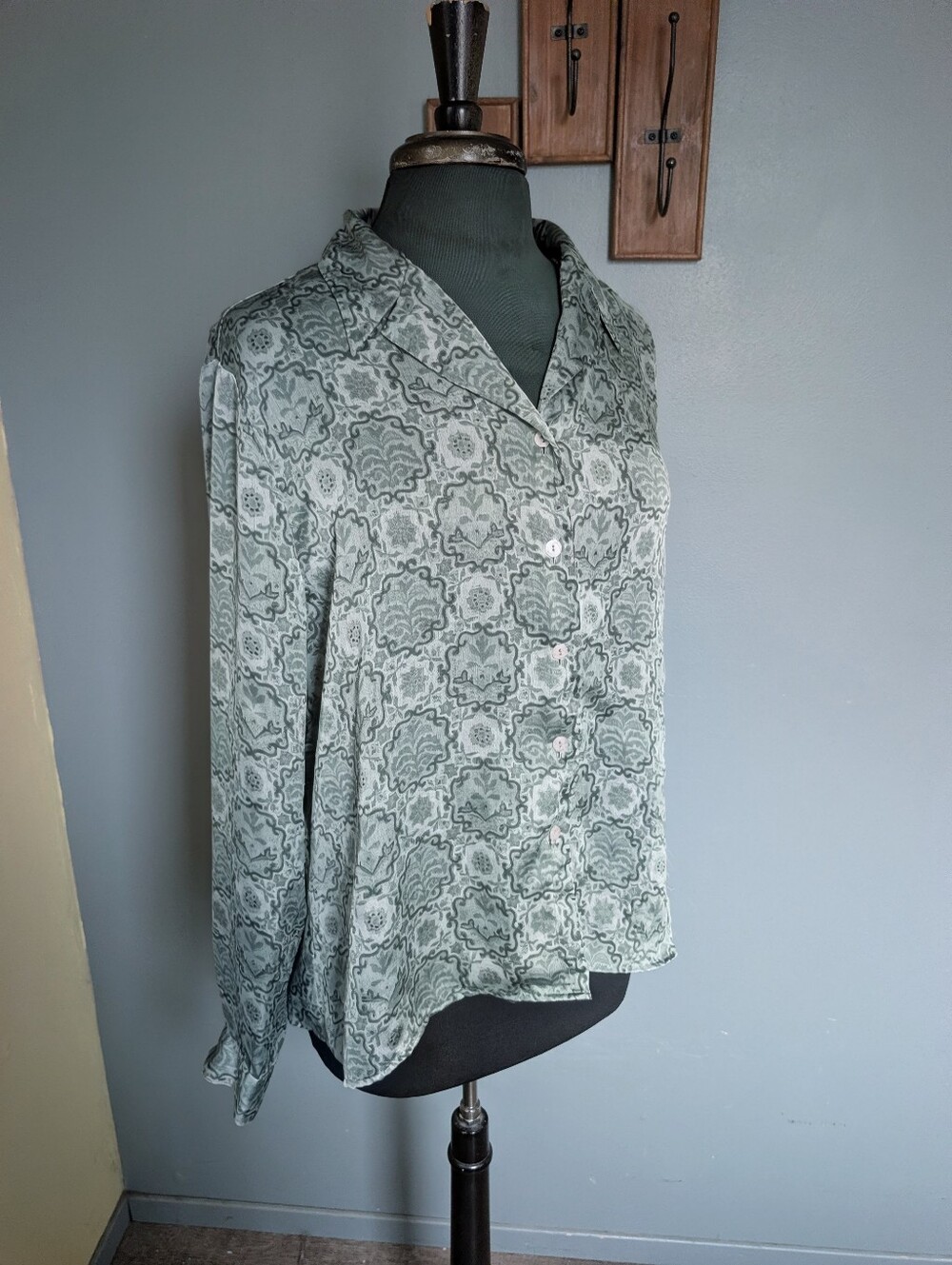 Laura Scott Light Sage Printed Button-Down Blouse